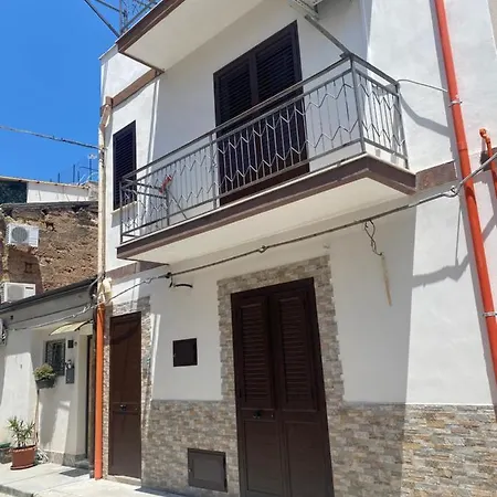 Casa Regina Holiday home Carini